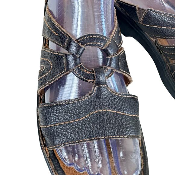 Clarks Brown Pebbled Leather Strappy Slip On Low Heel Slide Sandals Size 8 - Picture 4 of 8